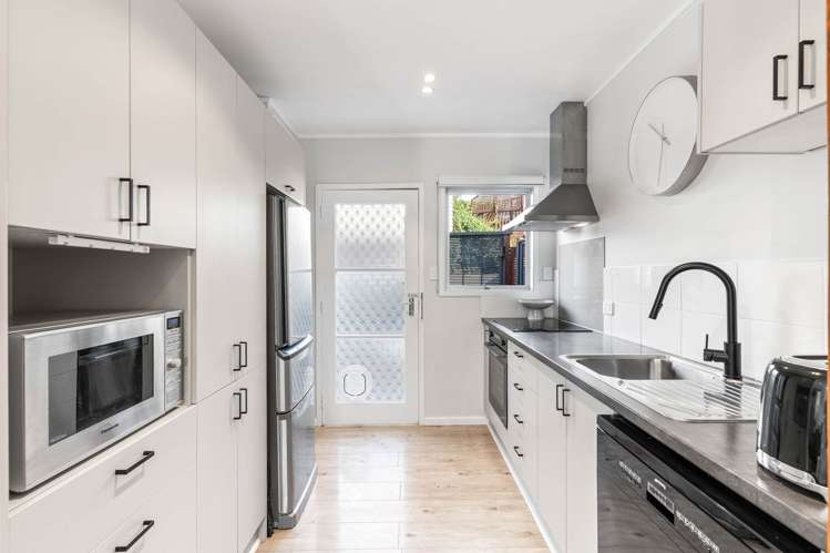 3/41 Masterton Road_2