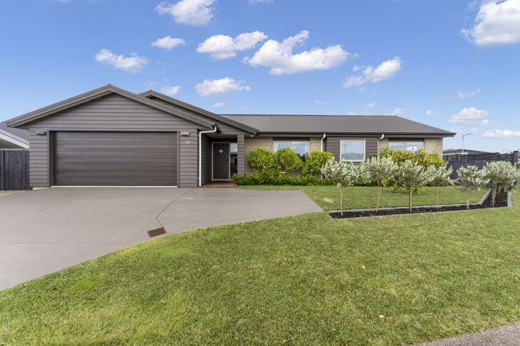 333 Lakes Boulevard Pyes Pa_16