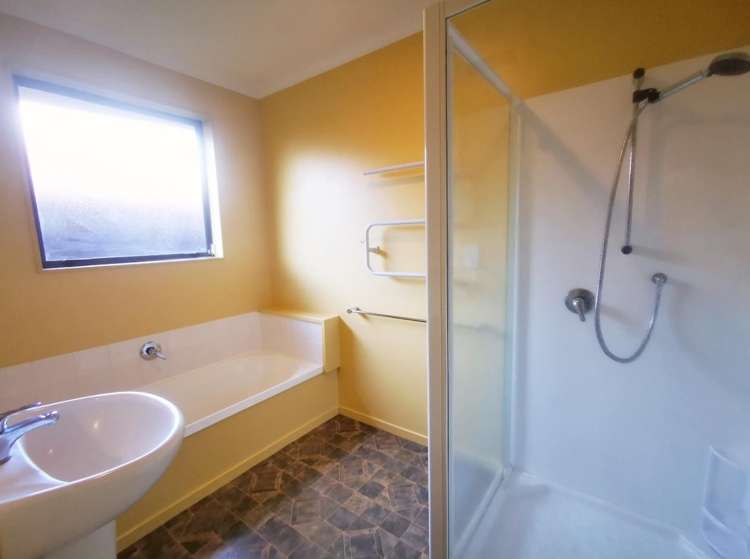 181 Old Farm Road Hamilton East_5