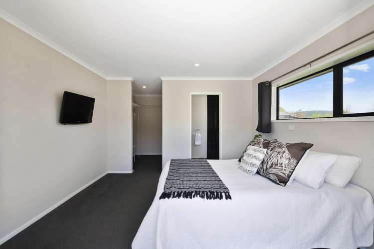 27 Pukeko Way Kinloch_14