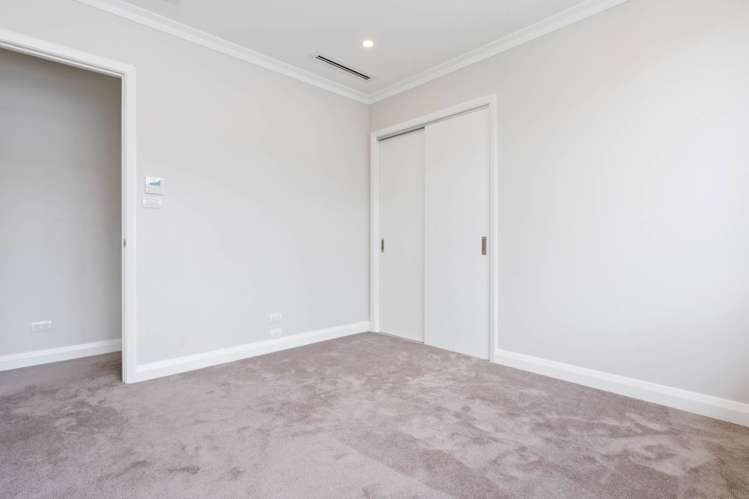 17 Churchouse Road Greenhithe_11