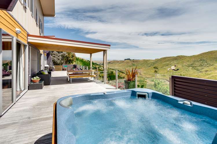 104 Tironui Drive Taradale_2