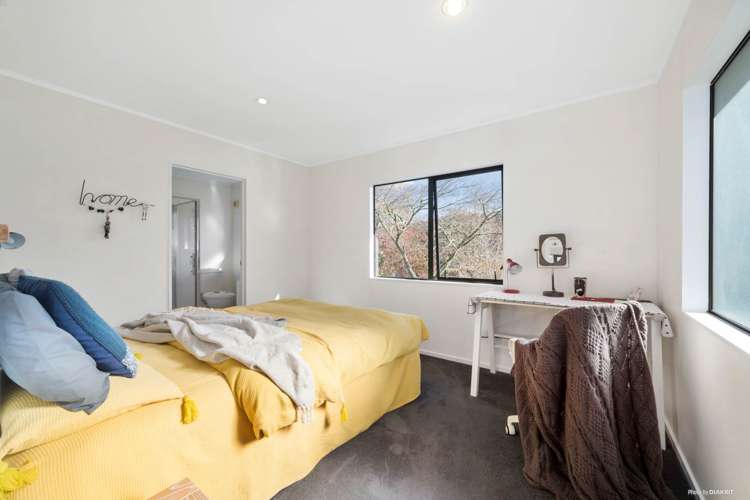 8/19 Roanoke Way Albany_12