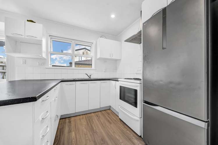 42 White Swan Road Mount Roskill_8