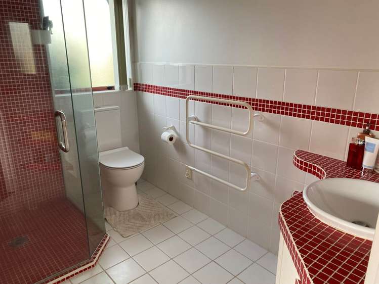 27 Glenross Drive Wattle Downs_10