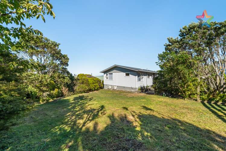 258 Dowse Drive Maungaraki_18