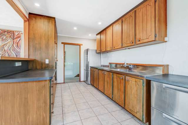 24 Tawhana Crescent Red Beach_3