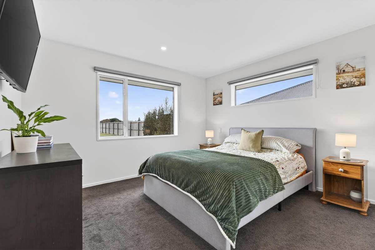 54 Graeme Foote Street_3