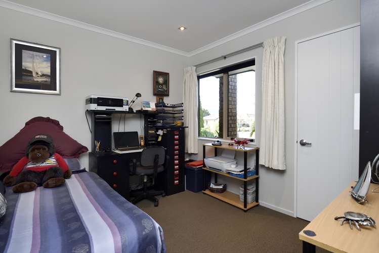 12 Wanderers Avenue Brightwater_17