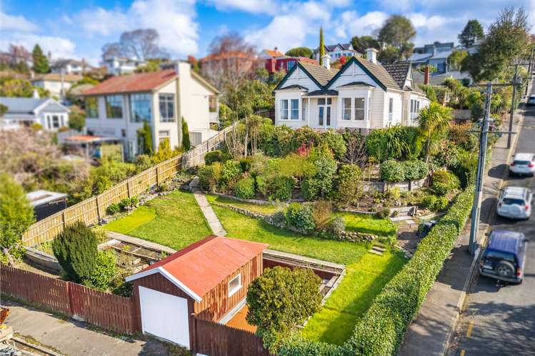 36 Garfield Avenue Roslyn_21