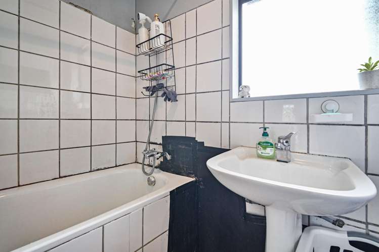 301 Ruru Place Camberley_9