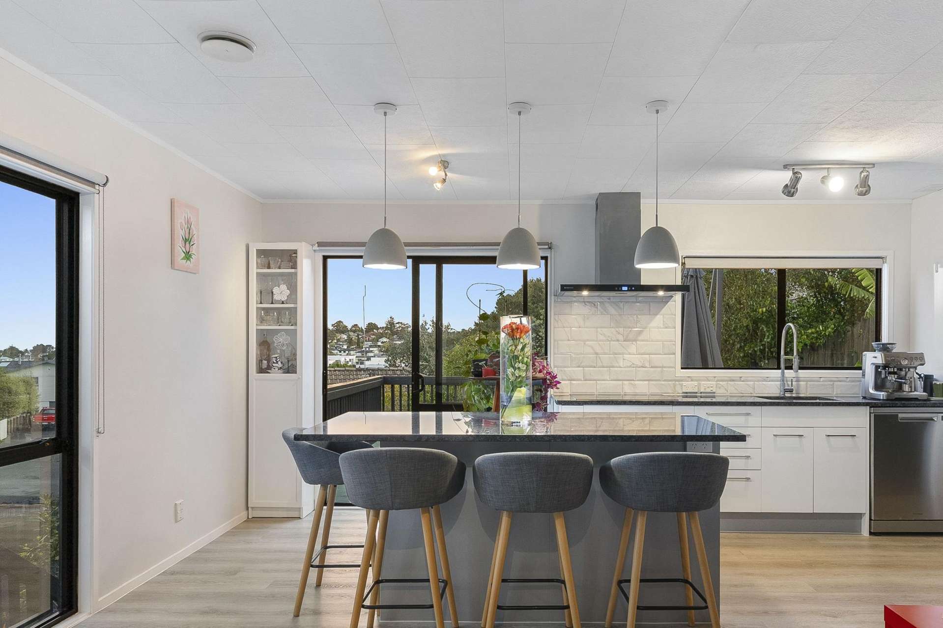 2/4 Kupari Place Totara Vale_0