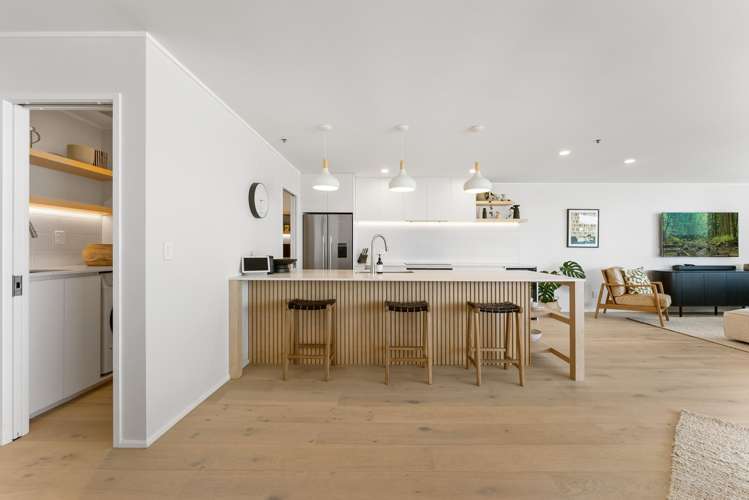 3B/2 Marine Parade_3