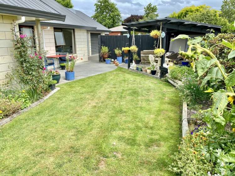 22 Pages Road Allenton_31