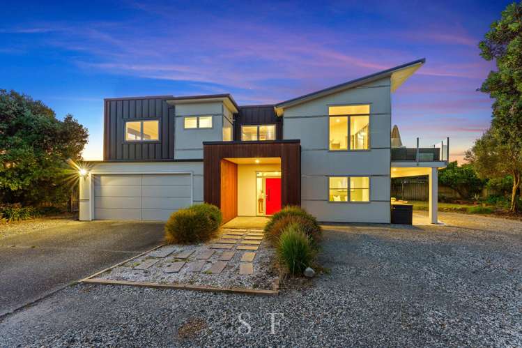 155 Field Way Waikanae Beach_0