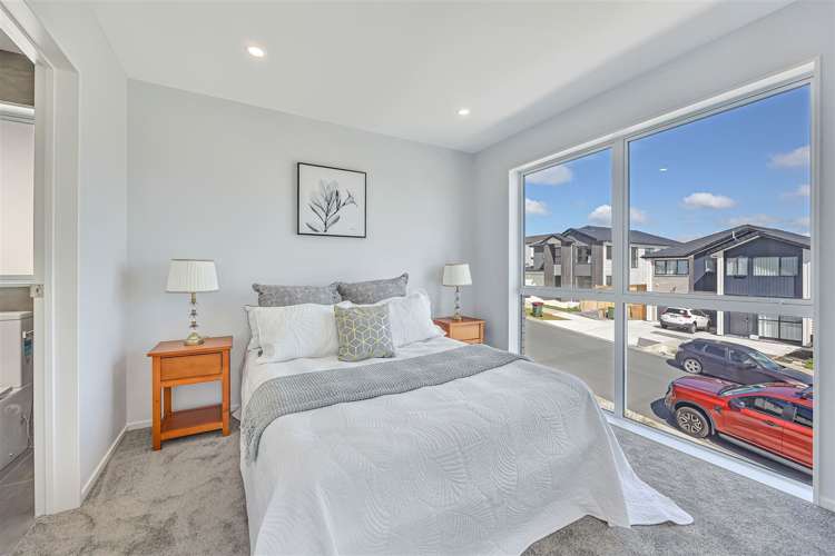 21 Bushfield Drive Flat Bush_19