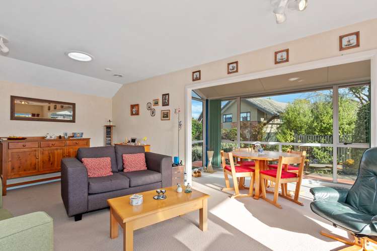 132b Warren Crescent Hillmorton_3