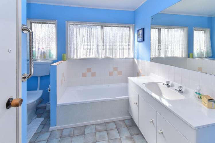 18 Pinehurst Place Wattle Downs_7