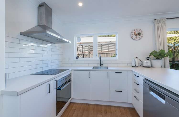 2/12 Bodmin Street Marybank_9