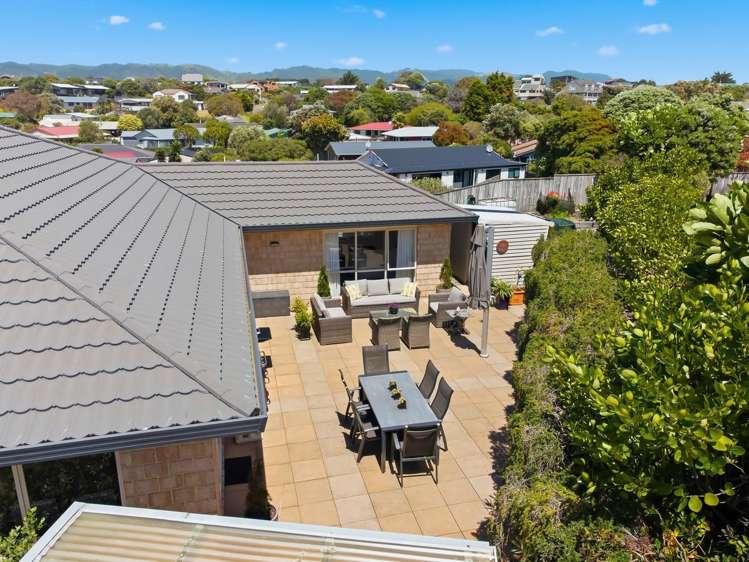 10 Barrett Drive Waikanae Beach_3