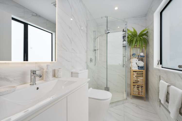 5B Beach Road Te Atatu Peninsula_18