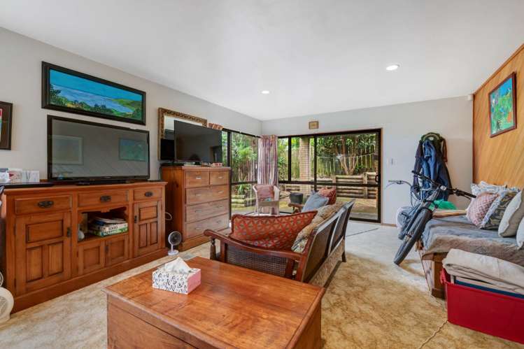 2/1 Captain Street Helensville_27