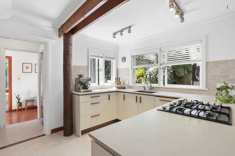 71 Takahe Road Titirangi_10