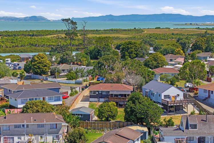 11 Ngatira Place Clendon Park_19