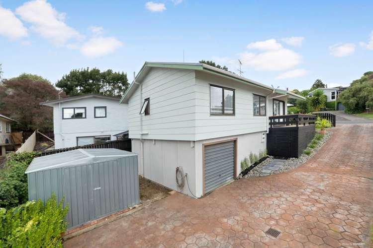 2/18 Castleton Street Birkdale_8