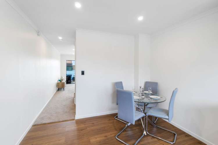 8,9,10/25 Griffen Park Road Mt Roskill_32