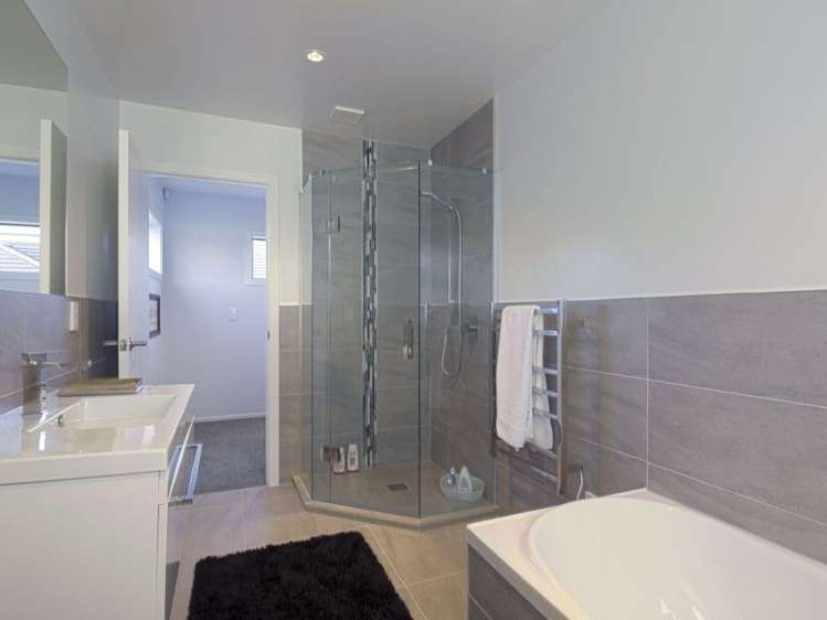 17 John Burke Drive Aotea_16