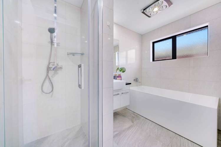 9 Amokura Avenue Takanini_13