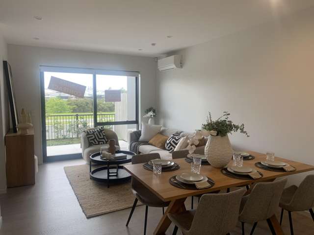 2/18 PARAONE CRESCENT "WAIATA SHORES" Takanini_1