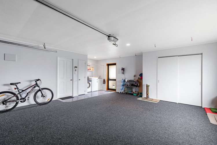 2 Burnt Oak Drive Pyes Pa_17