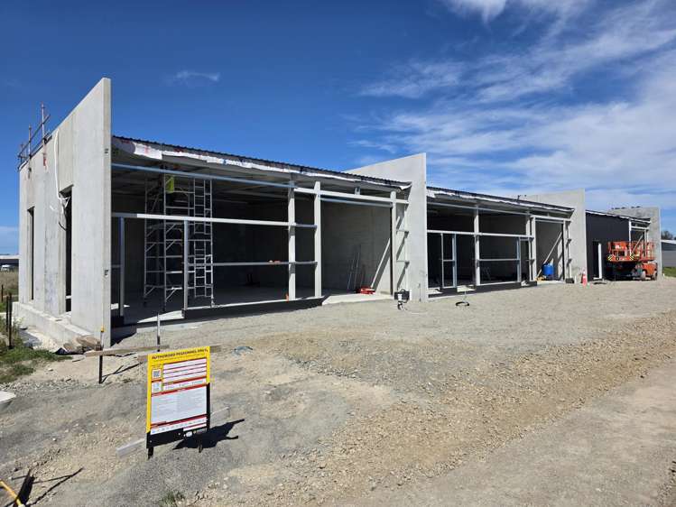 1 and 6/32 Thistle Avenue Masterton_11