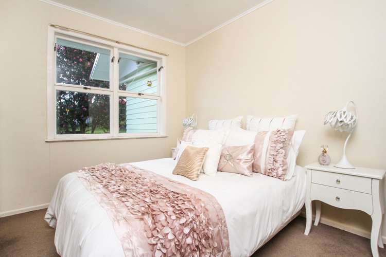 54 Rua Road Glen Eden_9