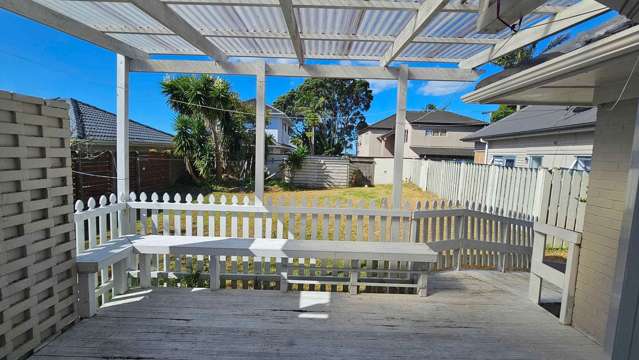 Larger home immaculate 3/4  bedrooms