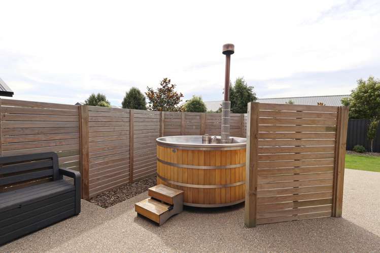 25 Richfield Drive Waikiwi_35