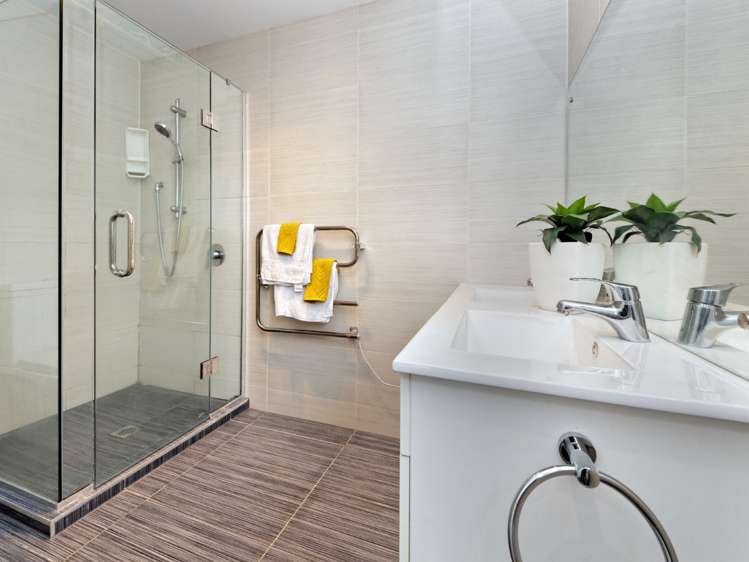 29 Midhurst Avenue Henderson_11