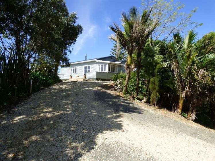 1233 Te Waitere Road Taharoa_31