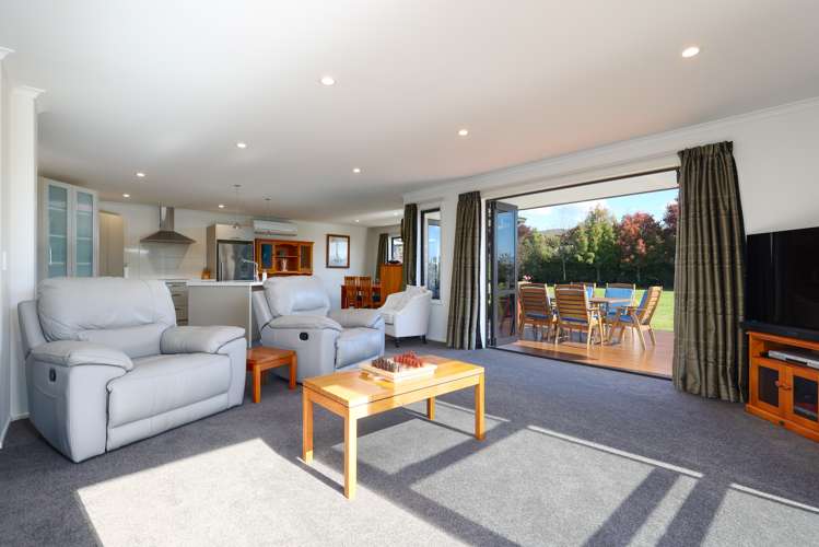 5 Toetoe Lane Redwood Valley_7