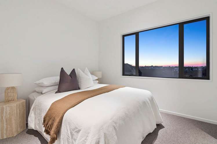 34 Holland Avenue Pt England_14