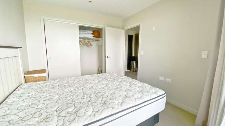 203B Rose Garden Apts 10862_6