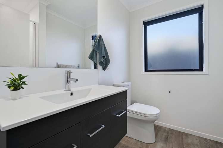 8 Friesian Way Papamoa_13