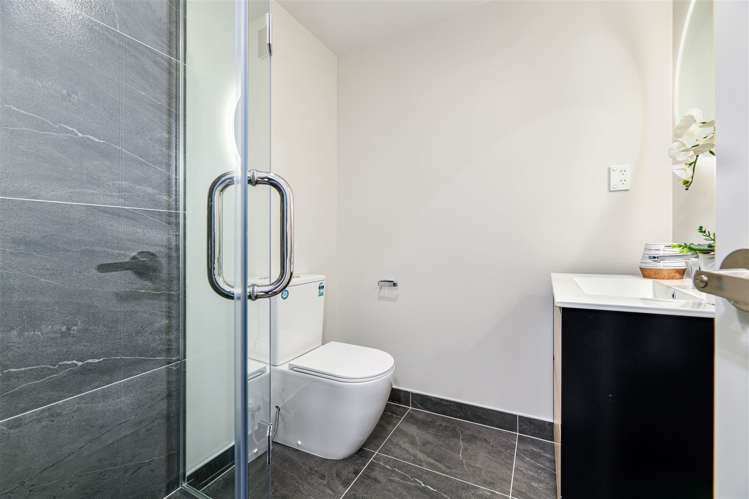 2/644 Te Atatu Road Te Atatu Peninsula_11