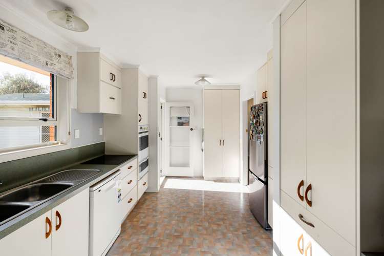 67 Campbell Street Leamington_9