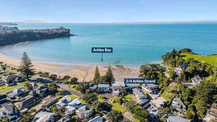 2/4 Arkles Strand Arkles Bay_23