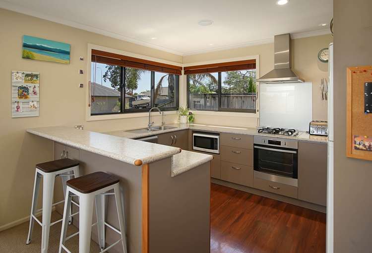 30 Cambelldon Crescent Stoke_3