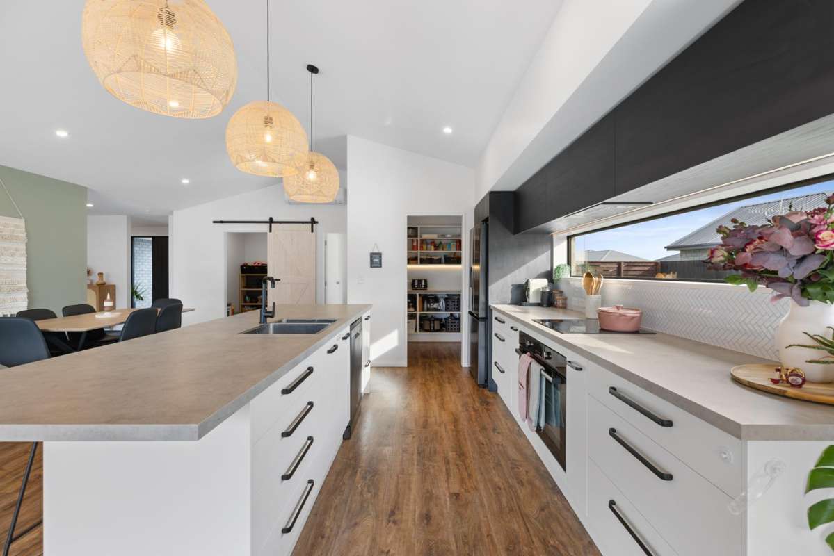 39 Plover Avenue_3