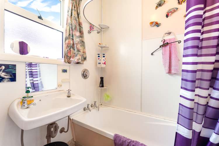 12 Rennie Street Green Island_8